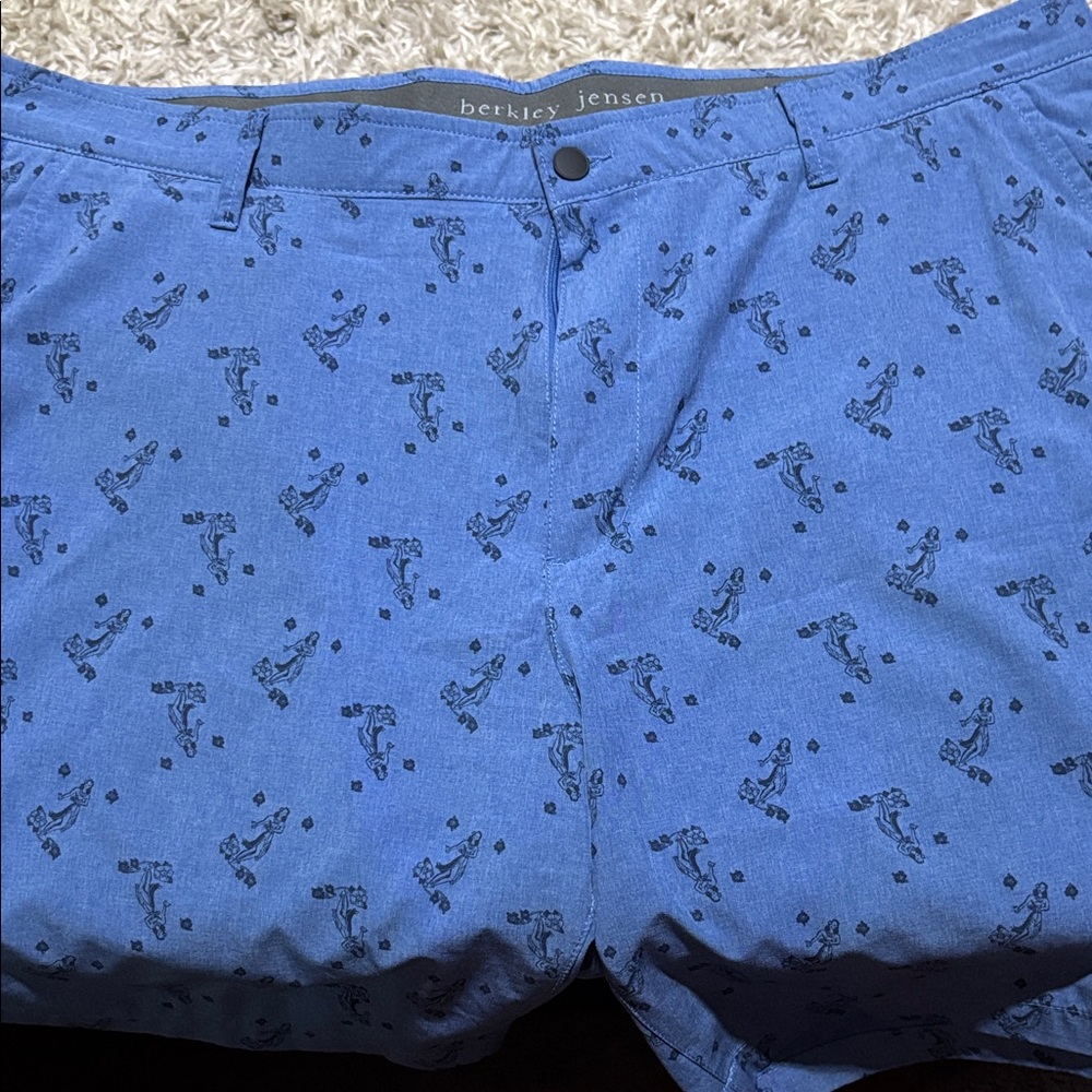 Berkley Jensen Men’s hula girl shorts